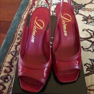 Delman metro red patent leather sandal